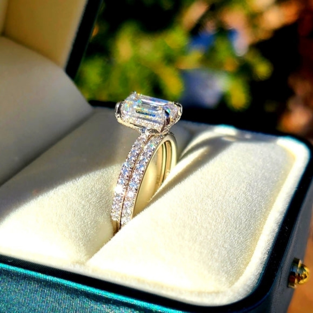 Solid 14k gold 3.5ct emerald moissanite ring and eternity band